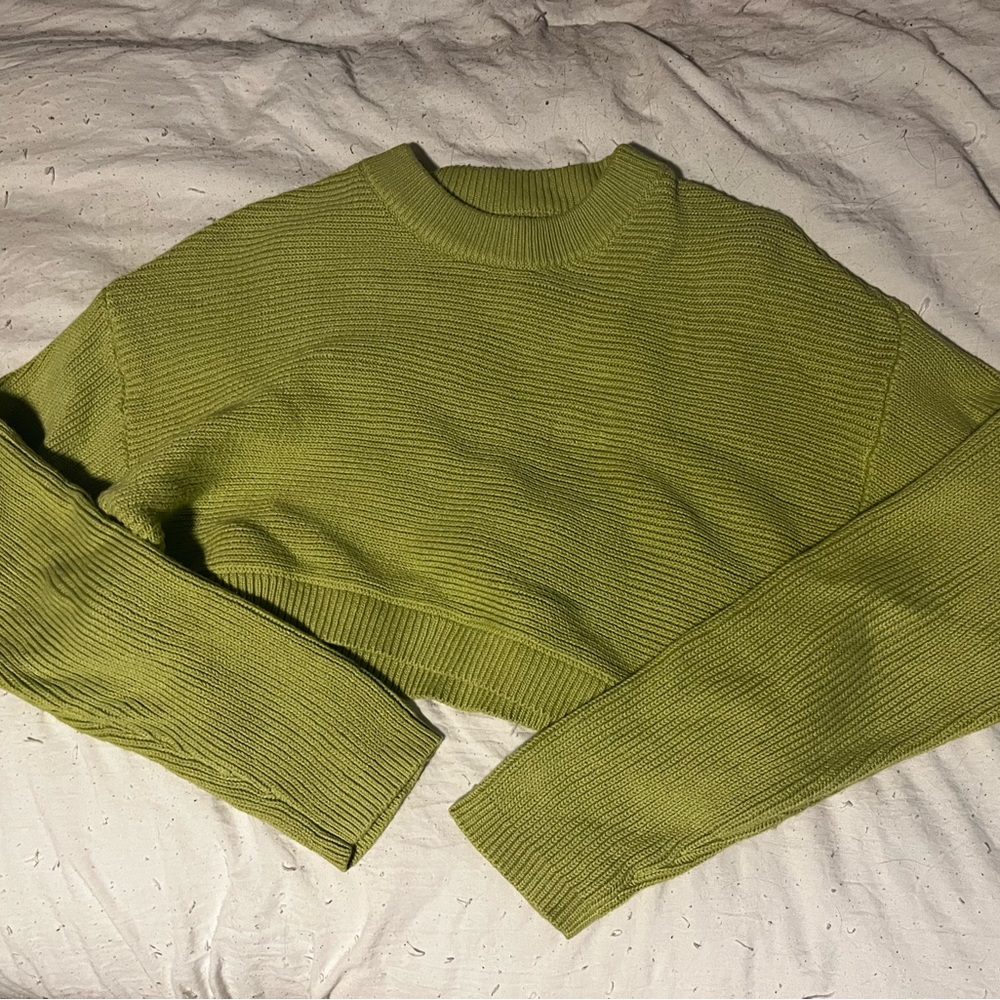 brand new pacsun cropped sweater